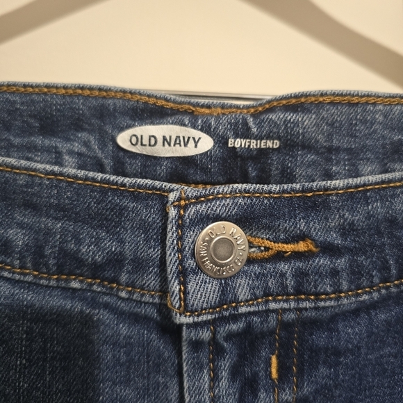 ⭐️40% Off⭐️ Old Navy Boyfriend Jeans - Picture 11 of 13